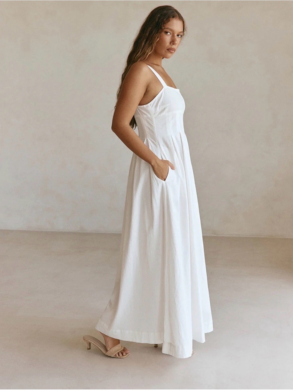 Sabo Flore Dress in White - Picture 2 of 2